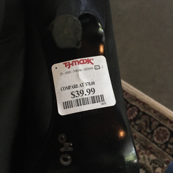 Tahari Satin Peep Toe Heels Size 9 - Picture 4 of 4